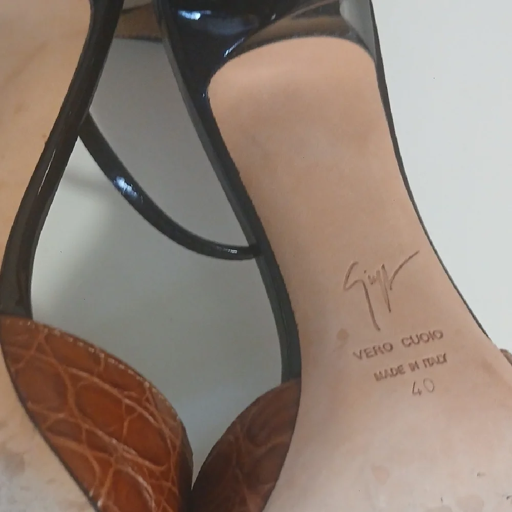 Giuseppe Zanotti Tan‎ Croc-Patterned Heels